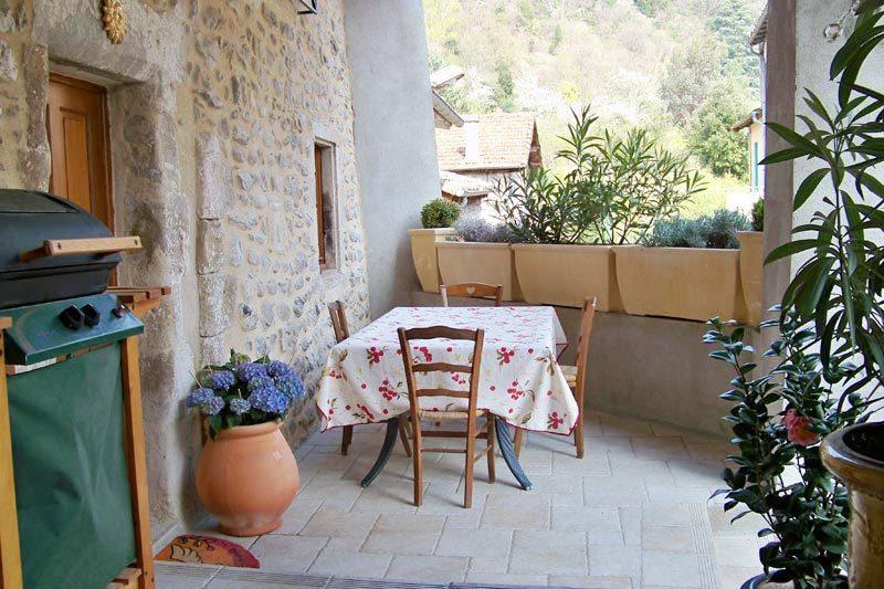 Gite Le Galta - Maison Entierement Equipee, 2 Chambres, Sdb Avec Bain A Remous, Terrasse Privative Pres De La Dolce Via Saint-Fortunat-sur-Eyrieux Номер фото